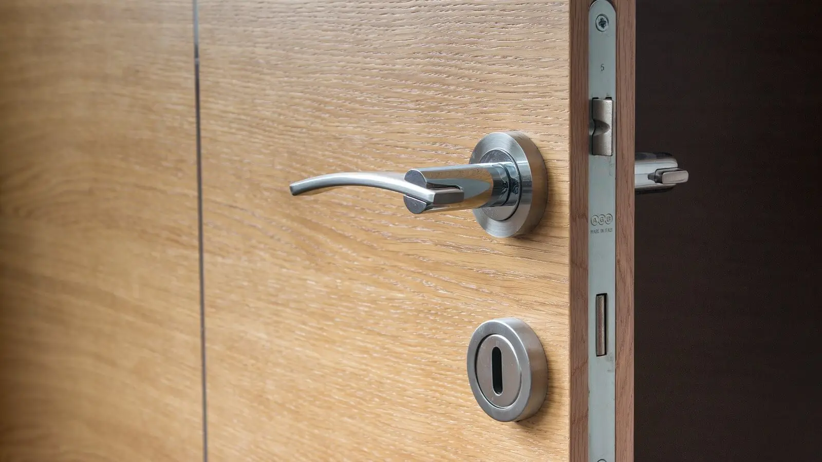 Emergency Locksmith Services: Rapid Response When You're Locked Out or Facing a Security Breach